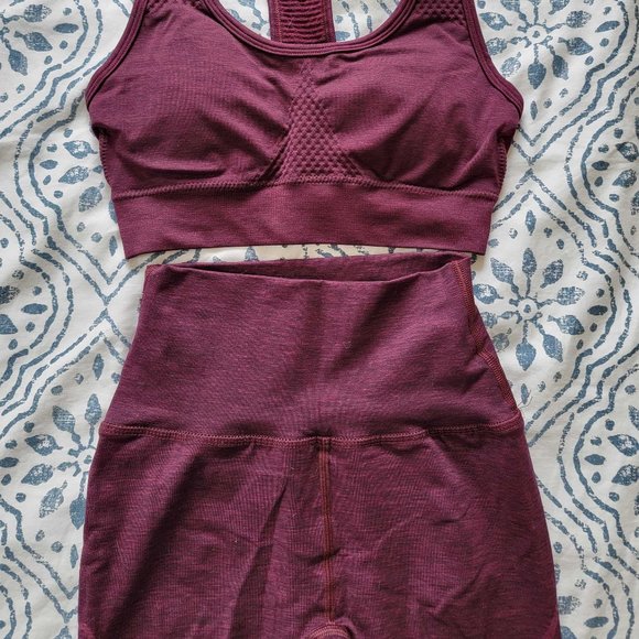 Alphalete Impact Bra and OG Revival Leggings - Picture 3 of 3